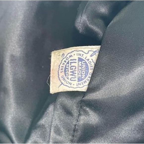 Vintage Genuine Broad Curl City Fur Co. Vintage Black Fur Cropped Jacket - Picture 8 of 8